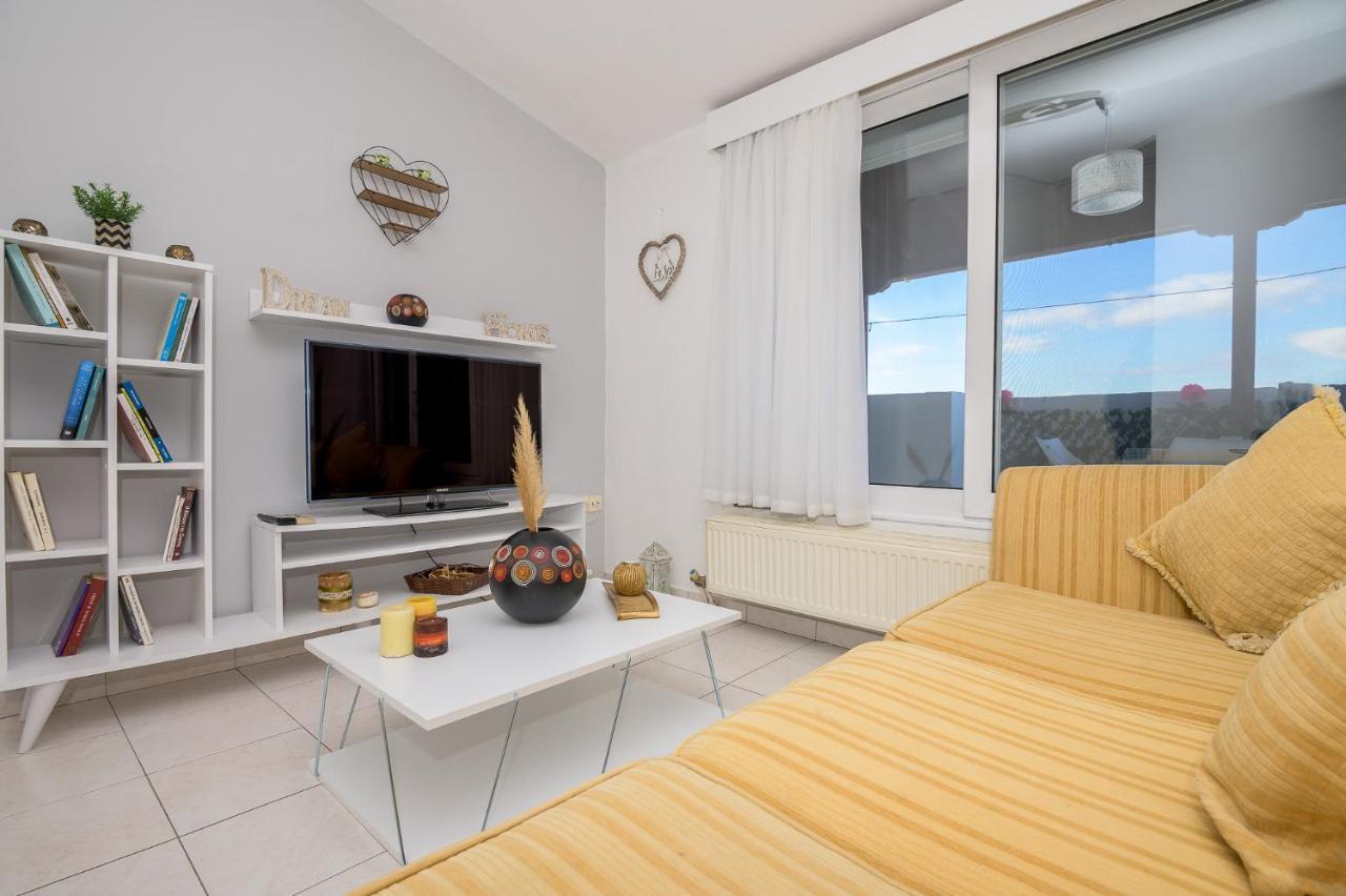 City Melody Apartment With Private Parking Александроуполис Экстерьер фото